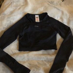Black long sleeve gymshark top